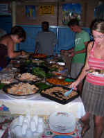 mana island backpackers.jpg (87415 bytes)