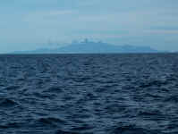 leaving Ua Pou.jpg (67849 bytes)