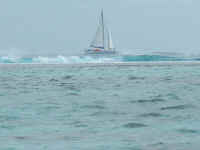 yacht on the edge.jpg (55852 bytes)