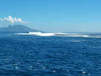 passage through reef.jpg (66811 bytes)